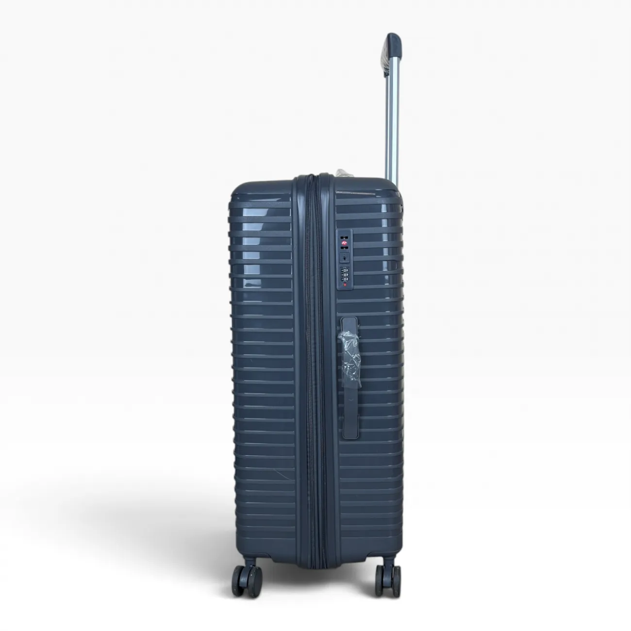 Чемодан полипропилен MYBAG PP812 темно-серый M (средний) купить с доставкой