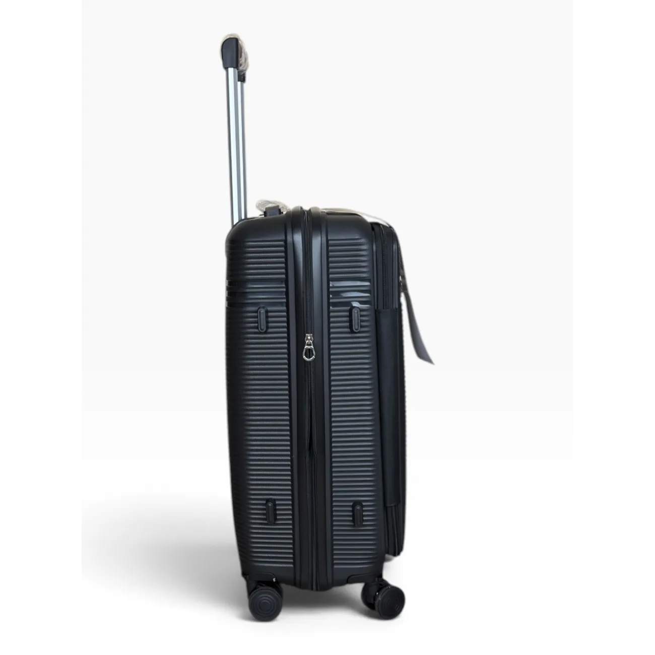 Чемодан полипропилен MYBAG PP824 черный M (средний) купить с доставкой