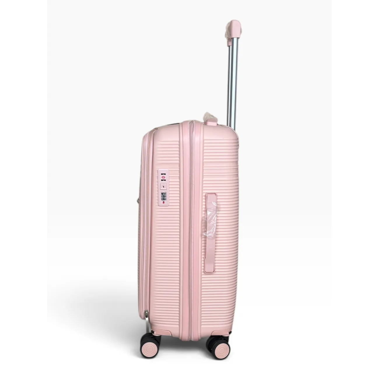 Чемодан полипропилен MYBAG PP824 розовый M (средний) купить с доставкой