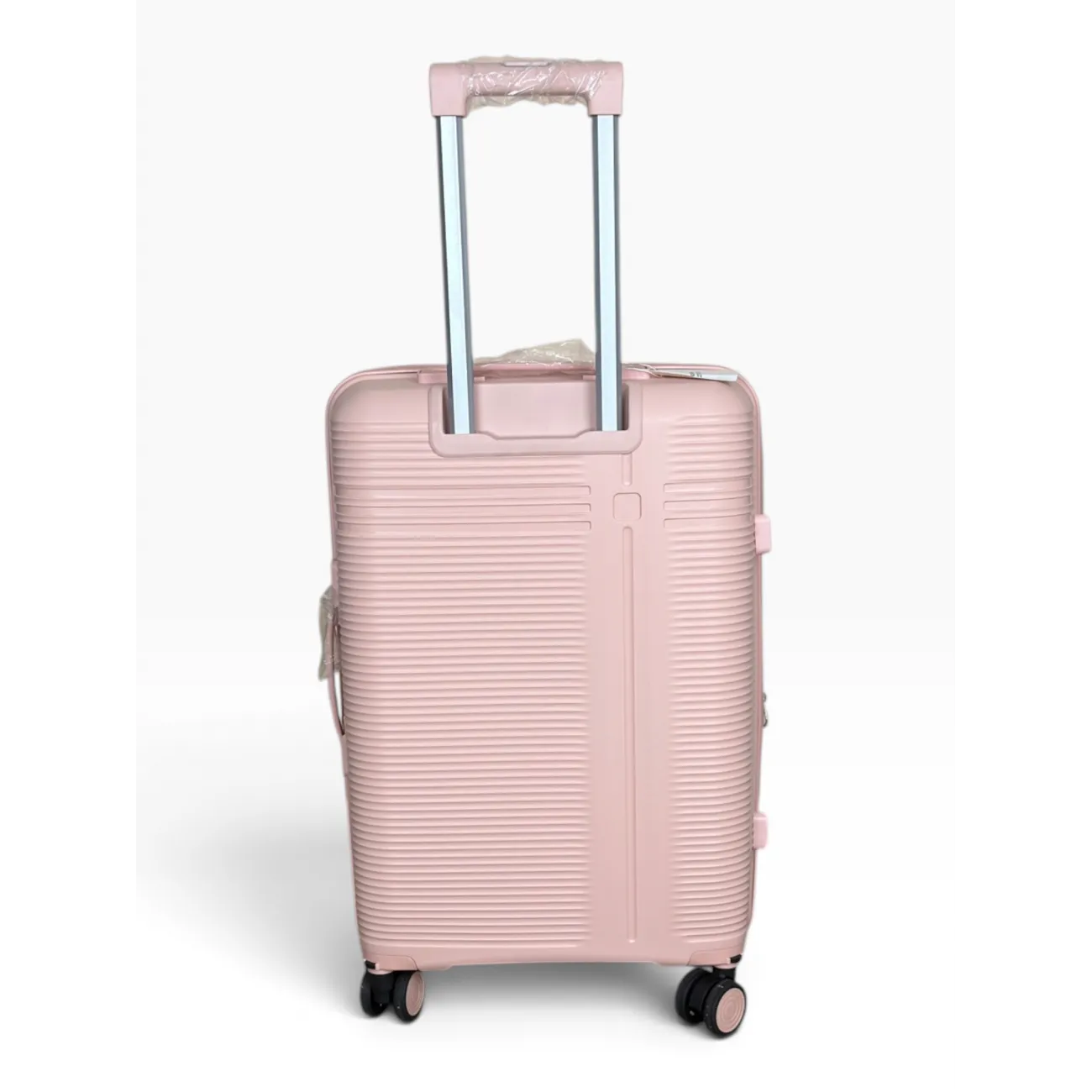 Чемодан полипропилен MYBAG PP824 розовый M (средний) купить с доставкой