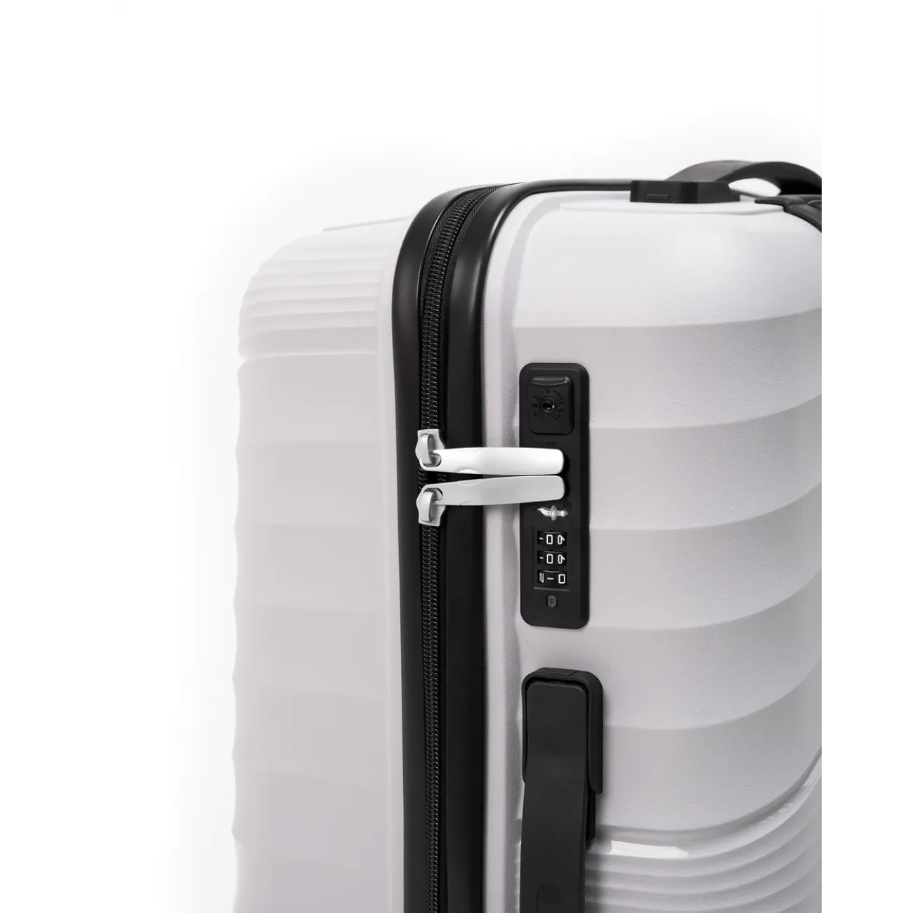 Чемодан полипропилен Pride PP9702 мятный M (средний) купить с доставкой